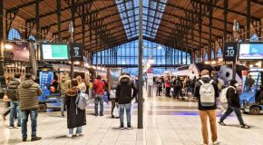 Vous avez choisi de voyager en train?